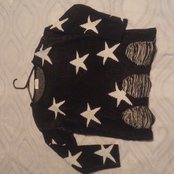 Women's ZENANA distressed star sweater size Small - Picture 2 of 4